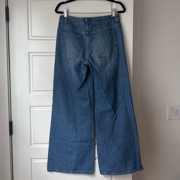 Jeans with white tie from Banana Republic - Picture 2 of 3